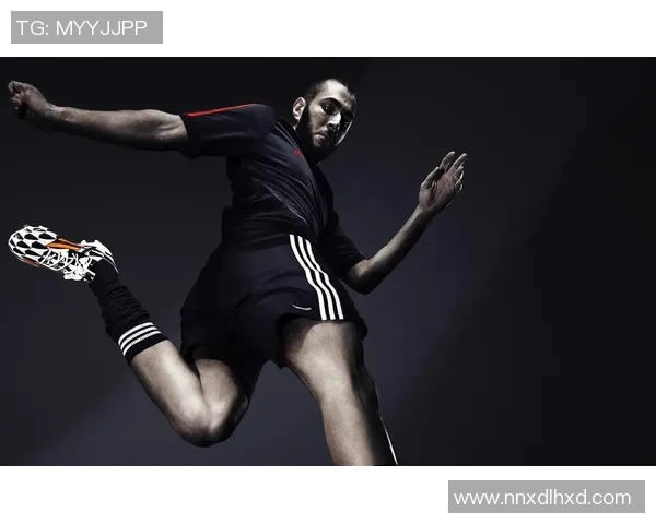 足球明星之间的复杂关系全景解析与互动图谱展示